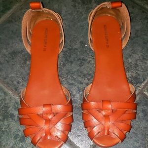 Sandals size 8